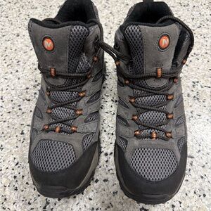 Merrell Men’s Moab Mid Hiking shoe